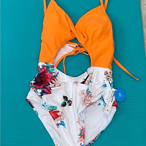 New CUPSHE Orange Floral Lace-up Halter One-Piece Swimsuit large - Picture 6 of 6